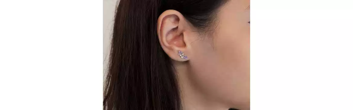 18kt gold earrings for Girl