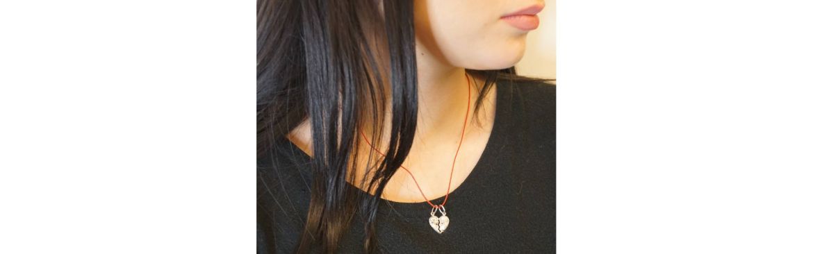 Pendants divisible by 2 in gold